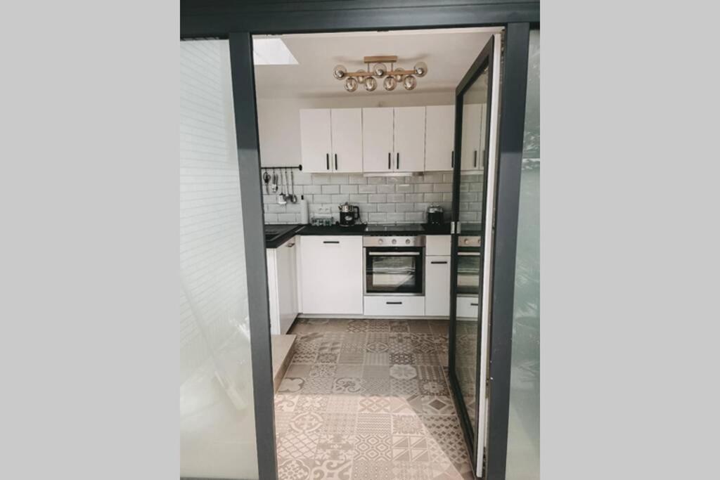 Appartement Wunderschoene Sanierte Vor Den Toren Koelns *